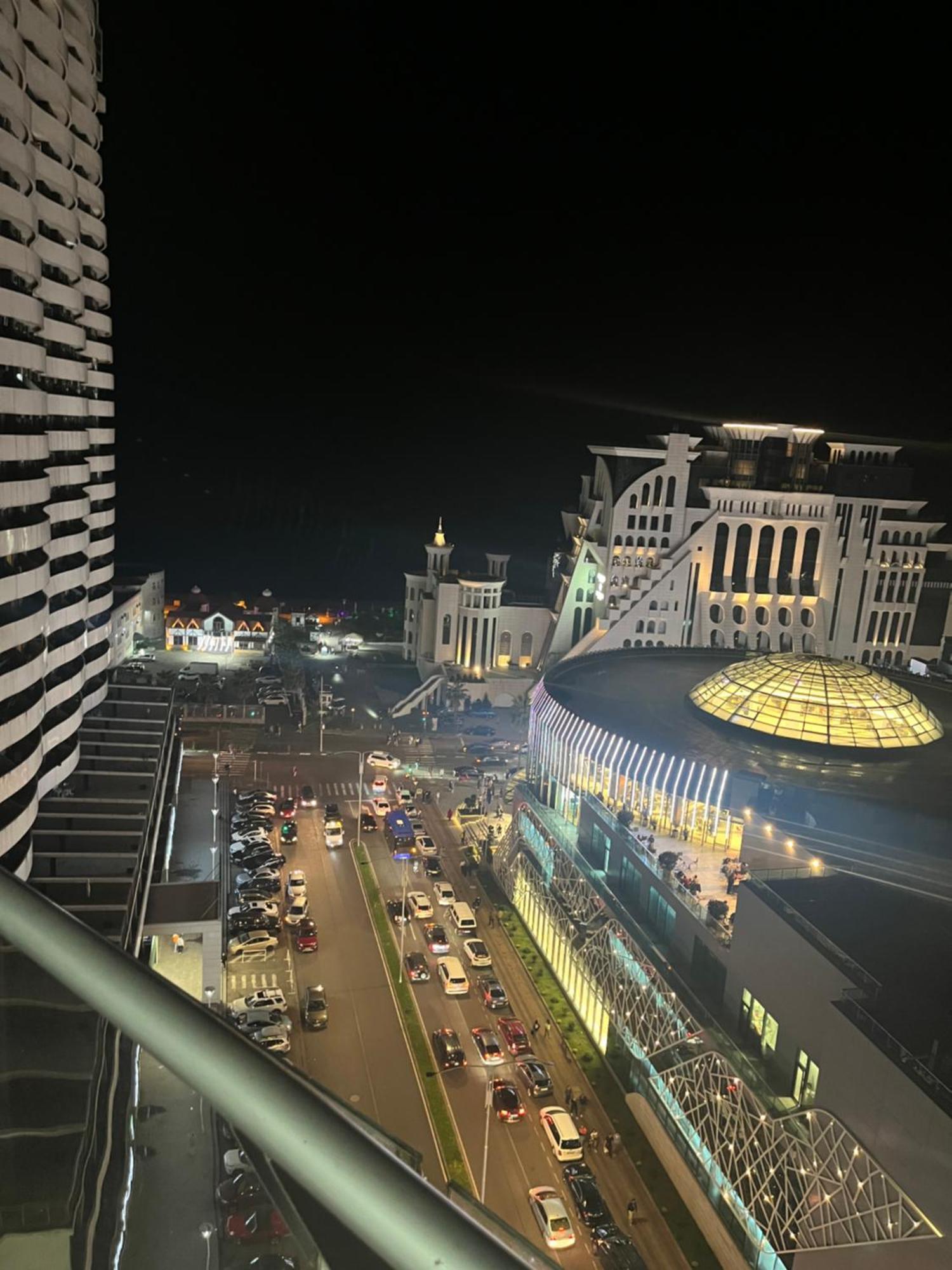 Aparthotel Orbi Plaza Tamara Batumi Zewnętrze zdjęcie