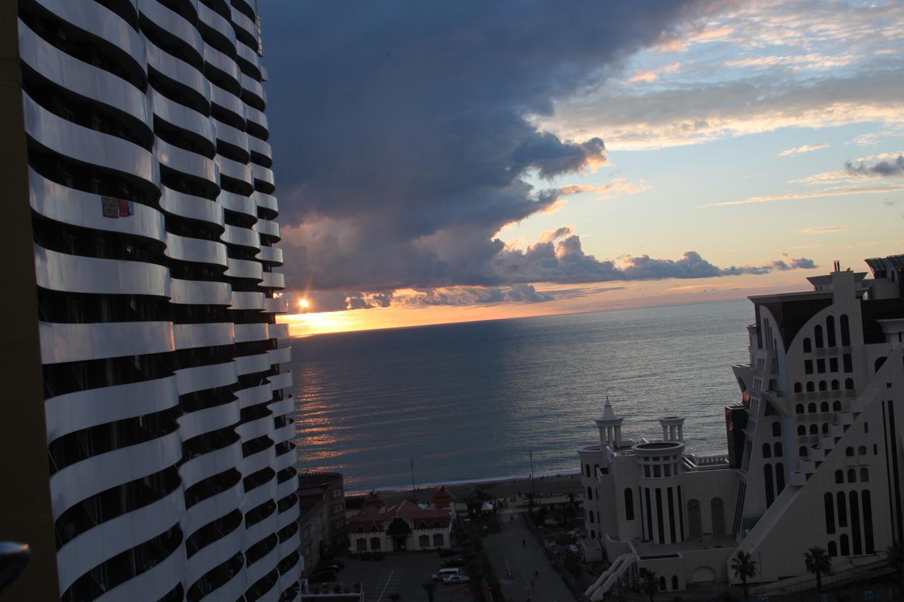 Aparthotel Orbi Plaza Tamara Batumi Zewnętrze zdjęcie